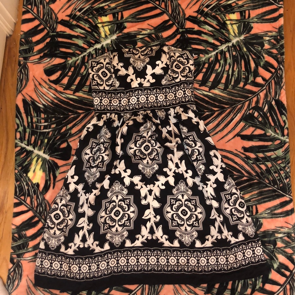 Black House White Market Cocktail Dress
